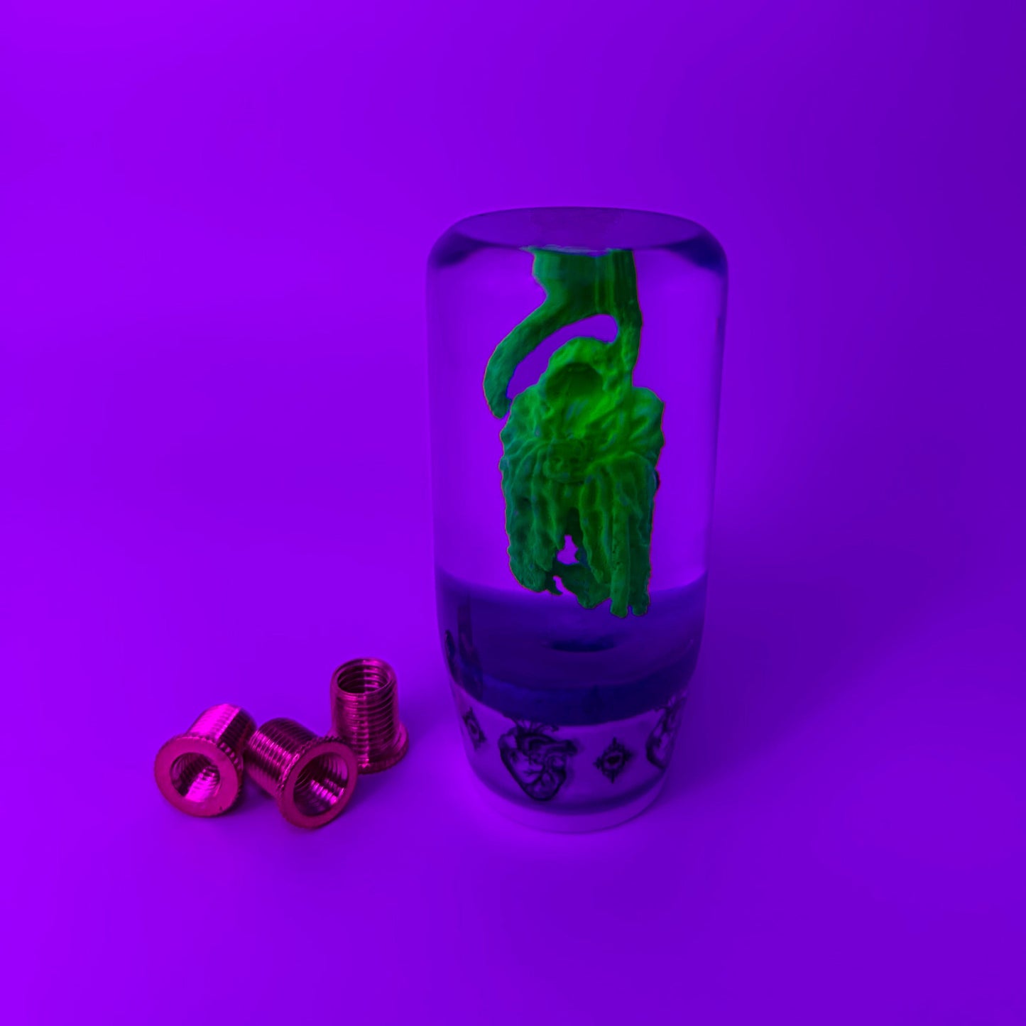 Glow-in-the-dark Grim Reaper shift knob made from premium resin. Weighted, UV-reactive, and universally compatible for manual and automatic cars.