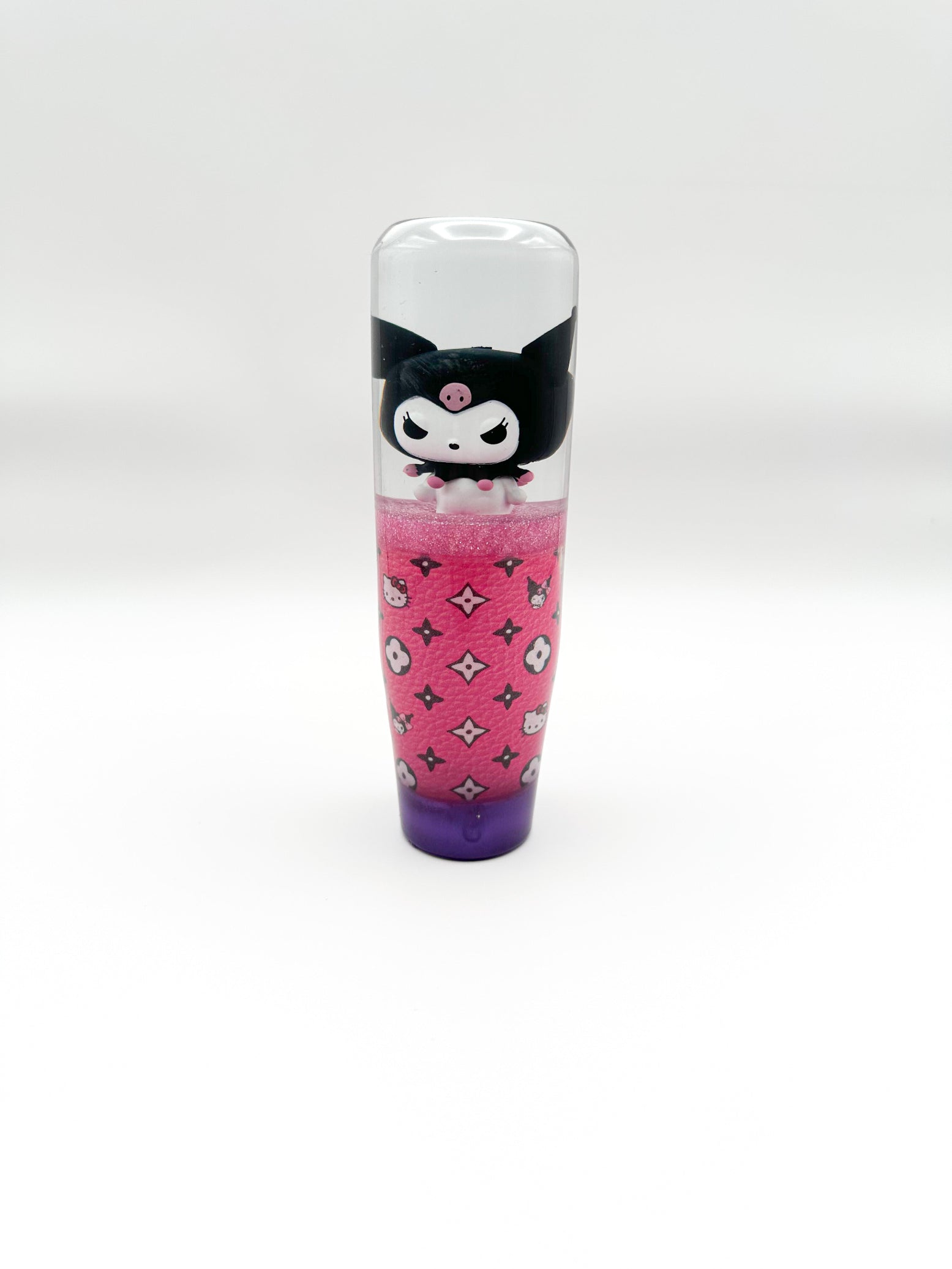 
Upgrade your car interior with the Kuromi x Hello Kitty resin shift knob. Lightweight, durable, and compatible with most manual and automatic transmissions. Perfect for Sanrio fans and car enthusiasts!